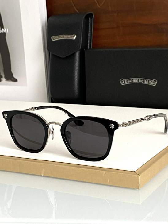 Picture of Chrome Hearts Sunglasses _SKUfw73376038fw